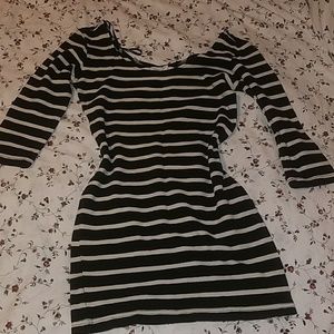 Cute black and white stripes top